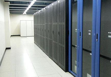 站長(cháng)，你還在用美國主機嗎？